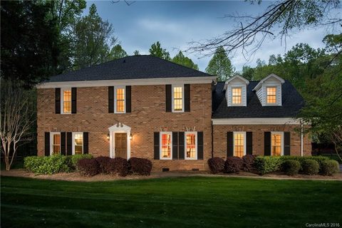 215 Red Barn Trail sold home in Red Barn Trail, Matthews, NC