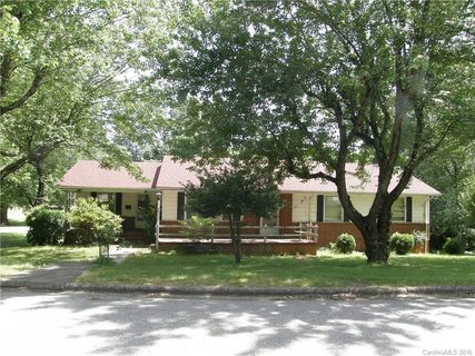 801 Maple Avenue