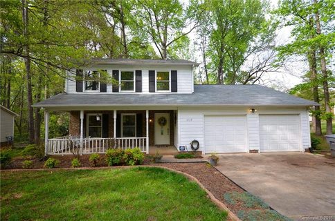 1023 Foxborough Road sold home in Olde Concord, Charlotte, NC