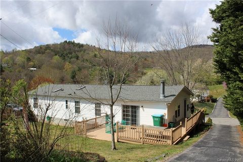 5 Sydney Lane sold home in Windy Hill Farms, Asheville, NC