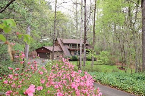 65 Bowen Drive
