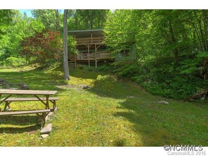 1048 Summit Drive sold home in MOUNTAIN TOP, Maggie Valley, NC