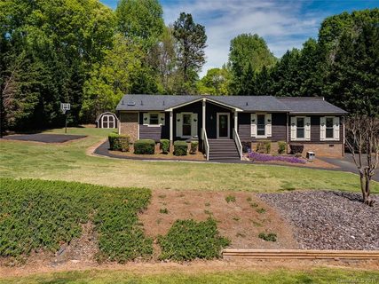 3118 Winding Trail
