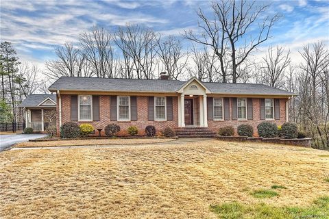 2309 E Providence Drive sold home in East Providence Estates, Charlotte, NC