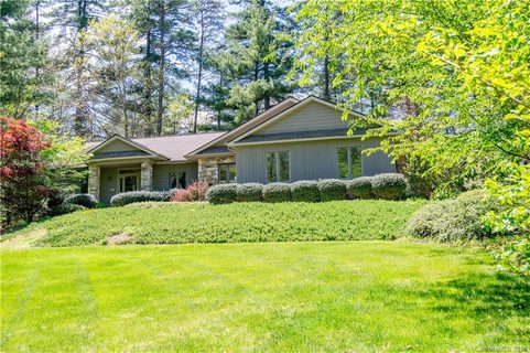 125 Timber Creek Road sold home in Timbercreek, Hendersonville, NC