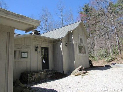 40 Pine Point Road