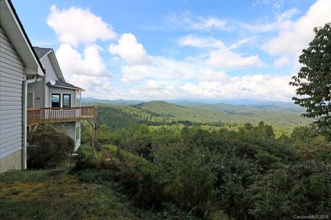 48 Moore Lane sold home in Highland Forest, Brevard, NC