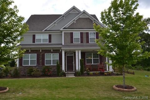 Previously sold for $295,900
