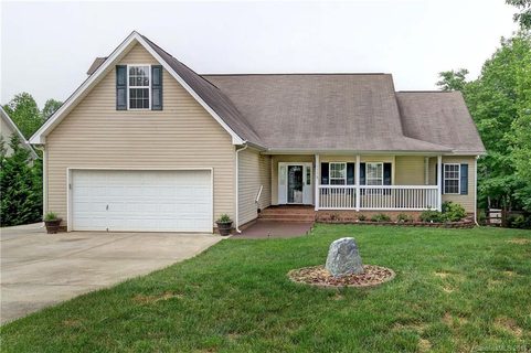 132 Greycliff Drive sold home in Greycliff, Mooresville, NC