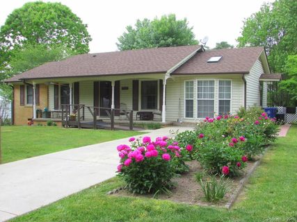 24 Skyview Terrace sold home in Knollwood, Asheville, NC