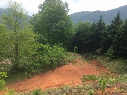 200 Hawks Crest Drive