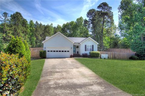 1012 Raywood Court sold home in Sierra Pointe, Matthews, NC