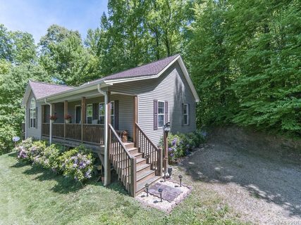 157 Eli Ridge sold home in Sunset Heights, Clyde, NC
