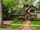 2924 Chelsea Drive sold home in Charlotte, SC
