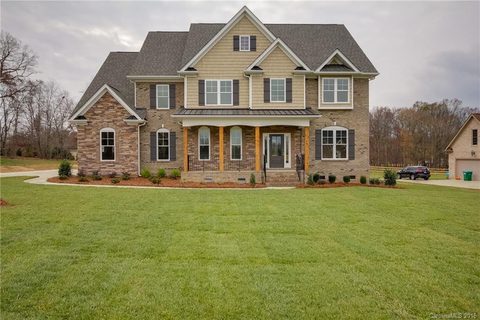 2605 Smith Field Drive 32