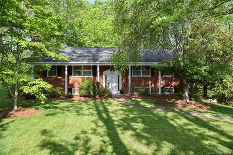 345 Pritchard Road sold home in Woodside Hills, Candler, NC