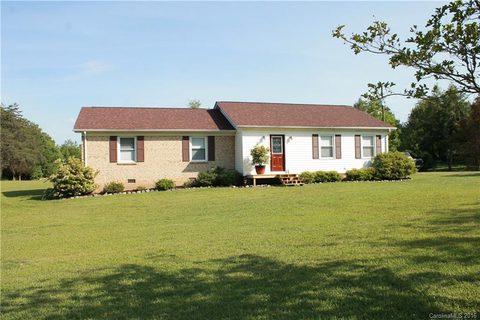 1949 Davis Circle