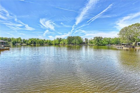 5565 Riverfront Road sold home in Riverfront, Lake Wylie, SC