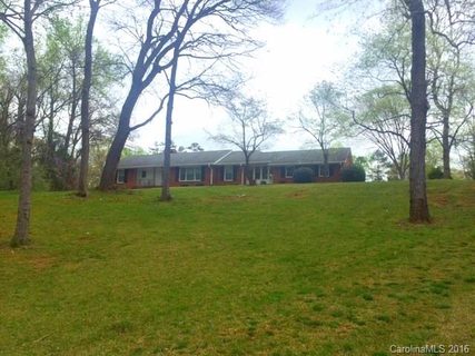 601 Brackenbury Lane