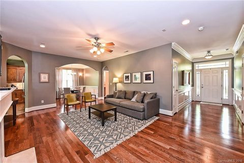 13724 Cedar Pond Circle
