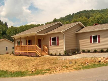 57 Pasco Loop sold home in Fox Run Meadows, Waynesville, NC