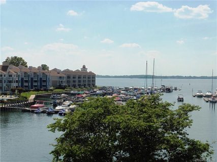 18877 Vineyard Point Lane sold home in Dockside, Cornelius, NC