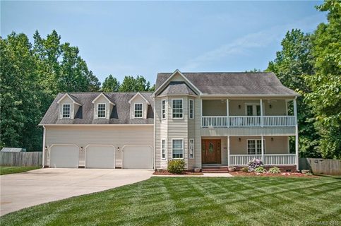 1125 Wood Creek Circle