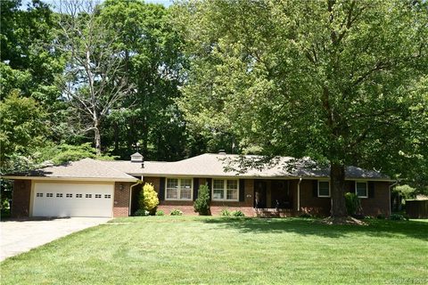 98 N Greenwood Forest Drive