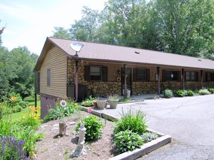 104 View De Lake Drive