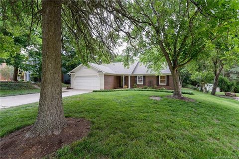 8718 Rittenhouse Circle