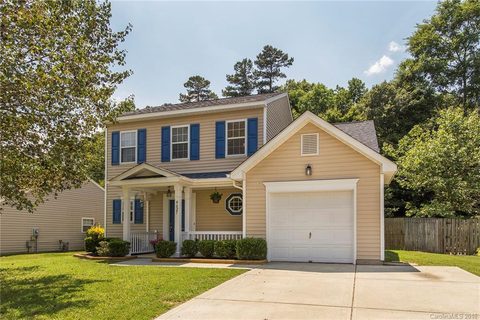 4627 Sahalee Lane sold home in Fox Chase, Charlotte, NC