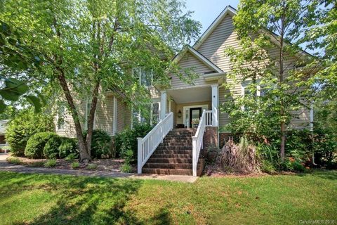 203 Harbor Landing Drive
