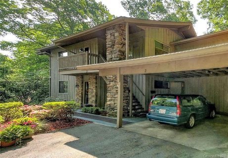 2 Cedarbrook Drive sold condo in Cedarbrook, Hendersonville, NC