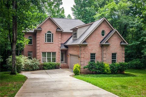 7504 Walnut Crest Drive 23 sold home in Walnut Crest, Waxhaw, NC