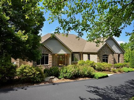 17 Thornapple Drive