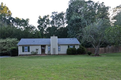 15520 Walnut Cove Drive