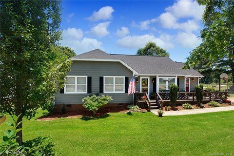 3517 Deer Track Lane