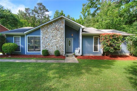 8436 Rittenhouse Circle