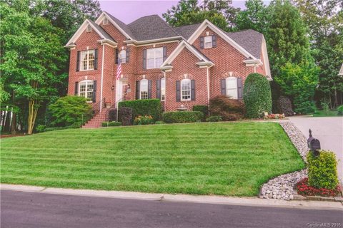 907 Ashford Way