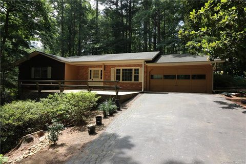 915 Toxaway Drive