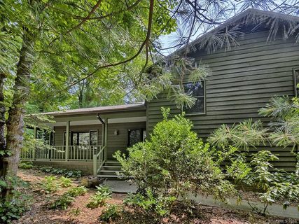 307 Main Street sold home in Byers Park, Fairview, NC