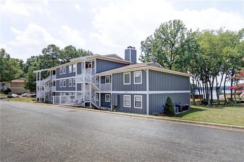 7510 Woods Lane 32