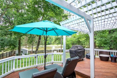 141 Edgewater Drive