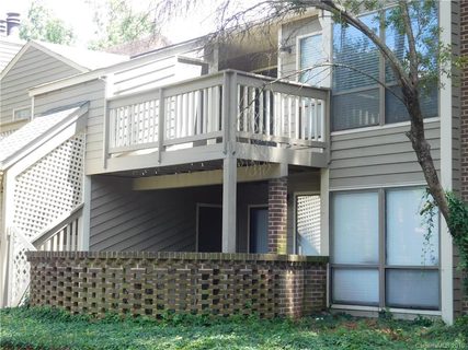 1600 Sharon Road 2