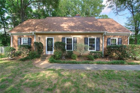 1419 Griffith Road