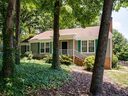 320 Wilcrest Drive sold home in Matthews, SC