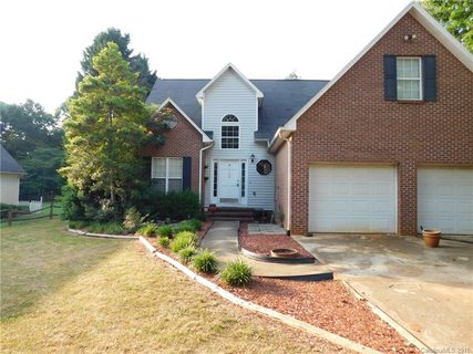 1758 Forrest Street sold home in Oakcrest, Newton, NC