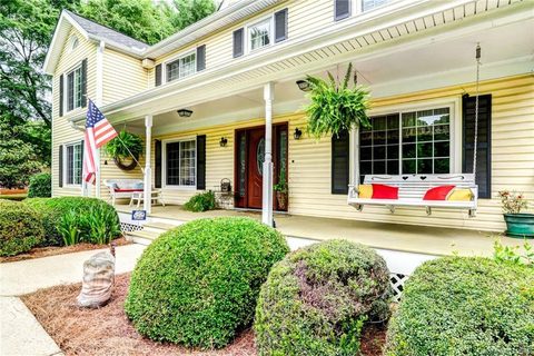 8114 Knollwood Circle