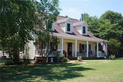 1517 Charlotte Highway