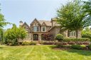 1121 Bromley Drive sold home in Matthews, SC